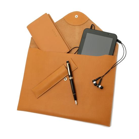 [노트 증정] 디바움 브리프케이스 에르데 천연 소가죽 (편지봉투형)