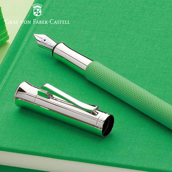 그라폰 만년필 기로쉐 바이퍼 그린